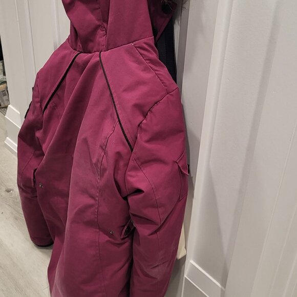 Parka - Picture 2 of 4